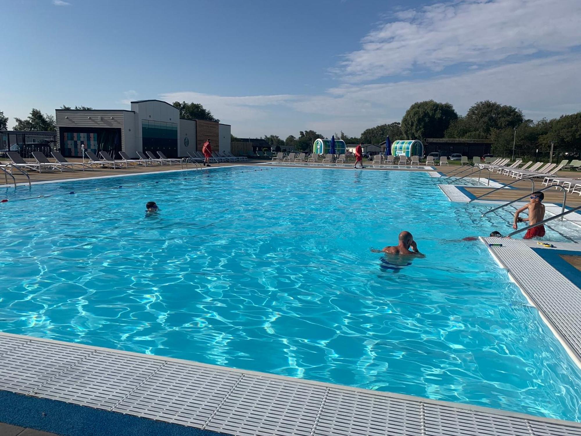 Fable Lodge Tattershall Lakes - Luxury Lakeside Lodge With Hot Tub Екстериор снимка